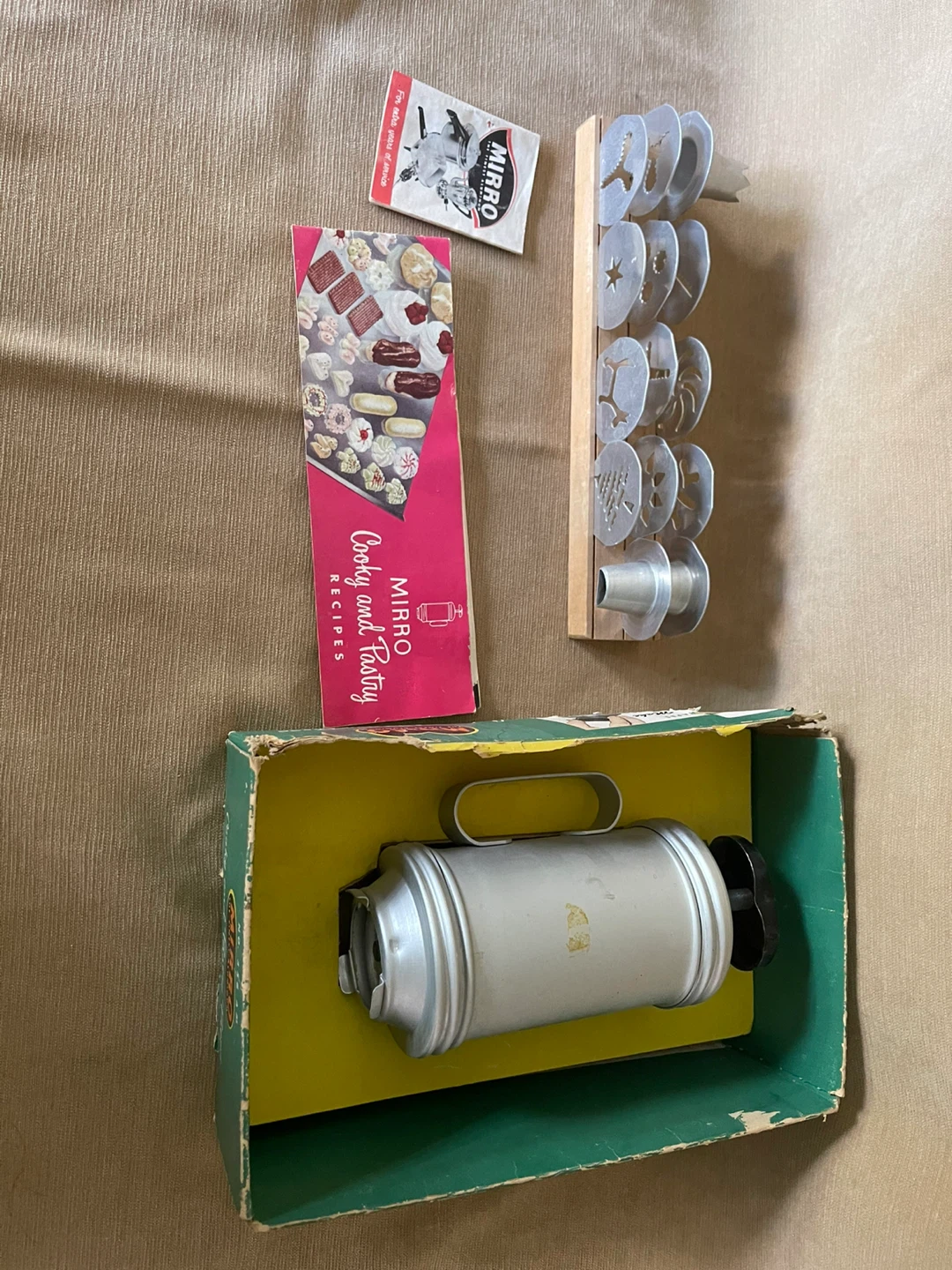 Vintage Mirro Cookie and Pastry Press - photo 4