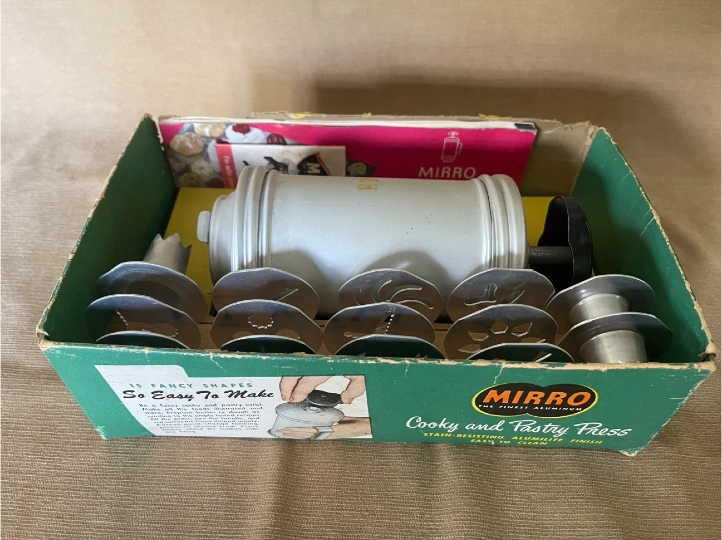 Vintage Mirro Cookie and Pastry Press