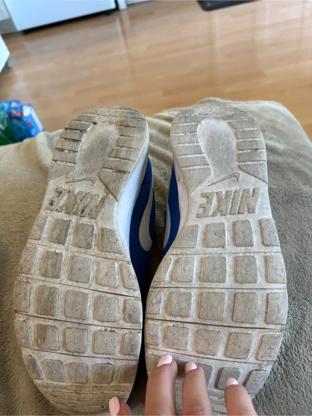 Nike Revolution 6 Blue Running Shoes - Size 7 image indicator(5)