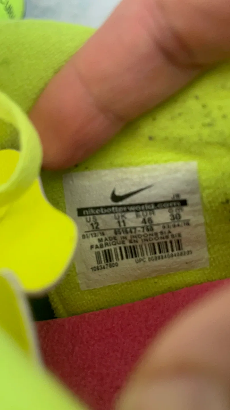 Nike Soccer Cleats image indicator(5)