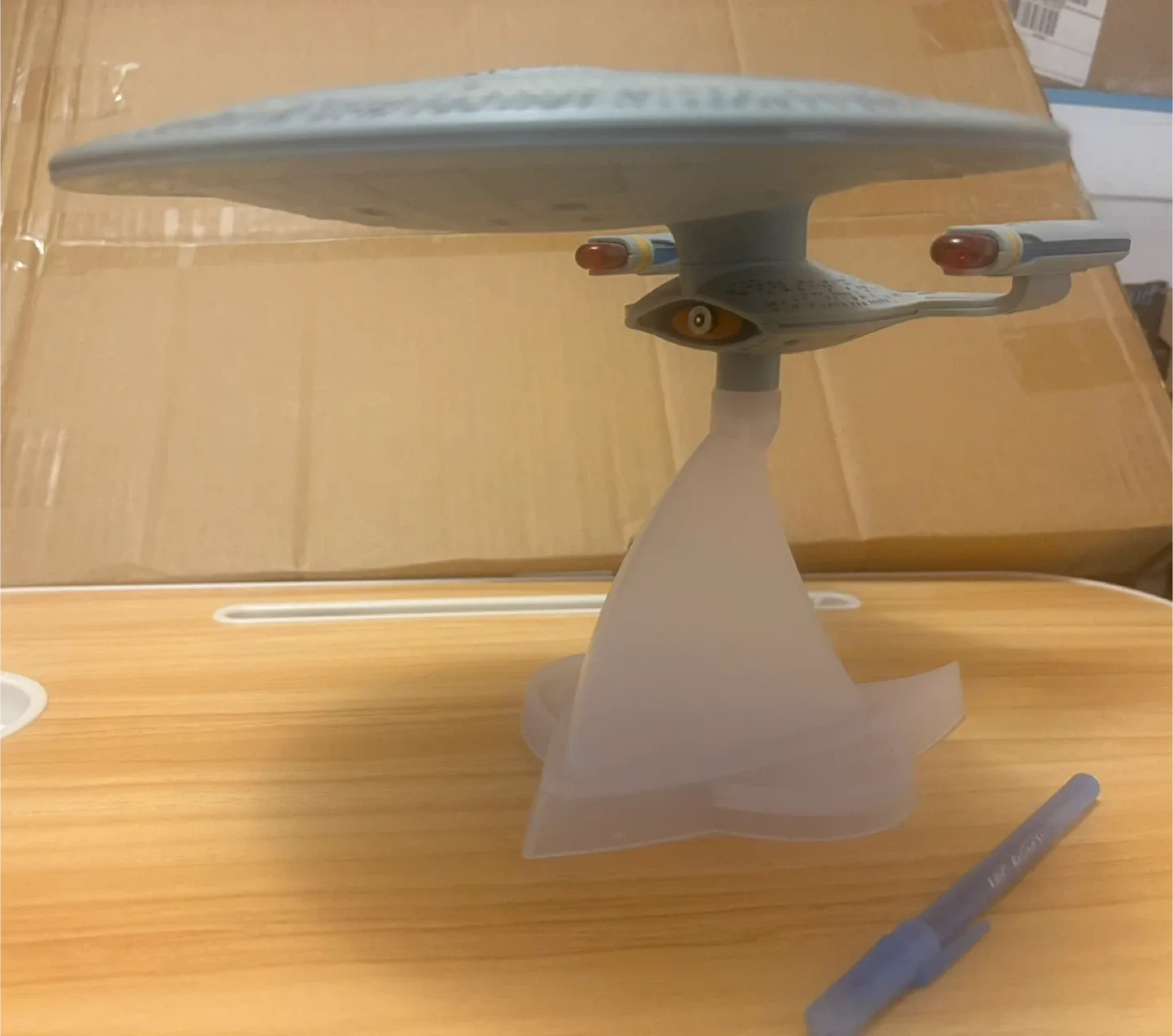 Star Trek USS Enterprise NCC-1701-D Model image indicator(3)