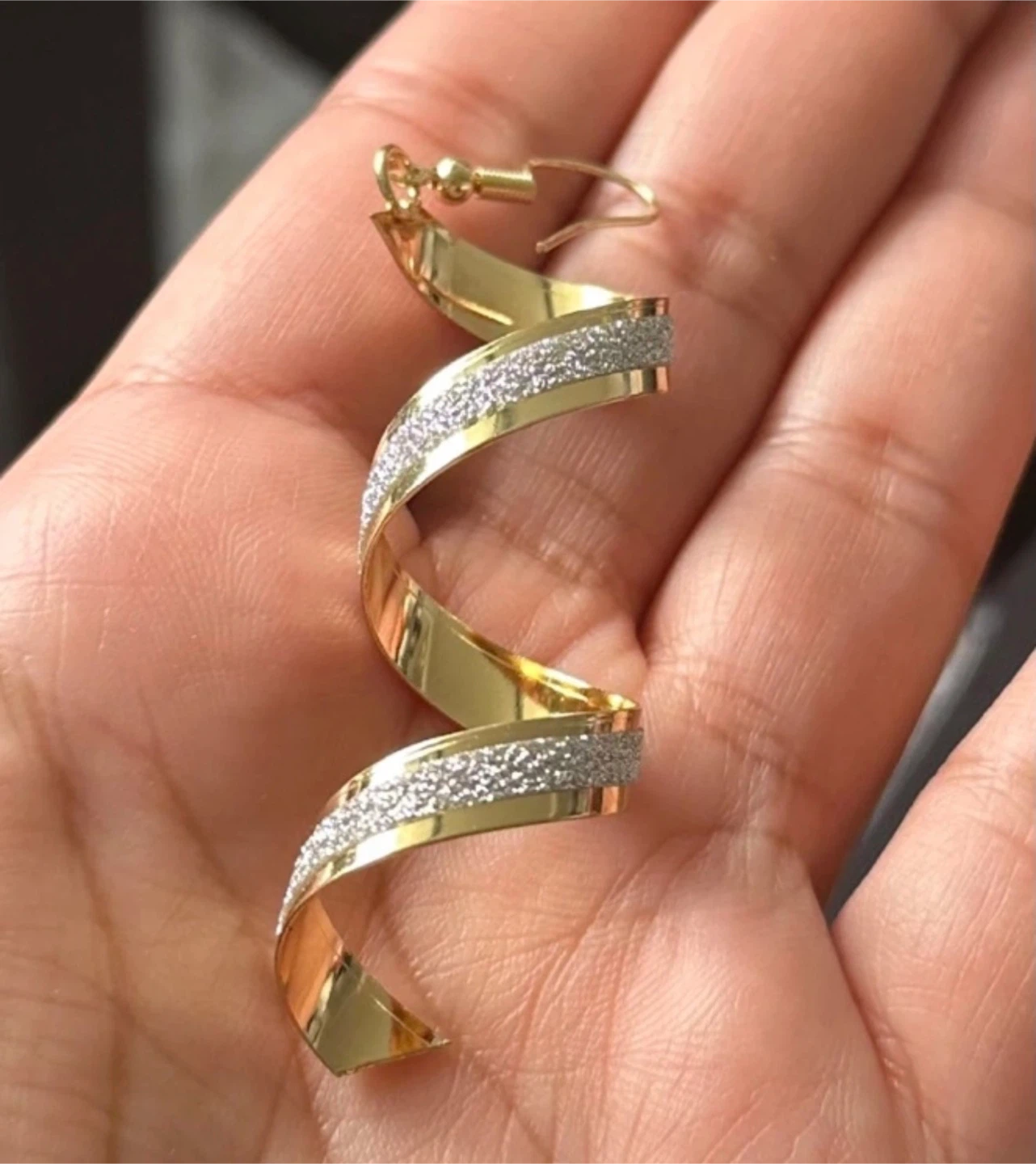 🧡 Gold Spiral Dangle Earrings - photo 2