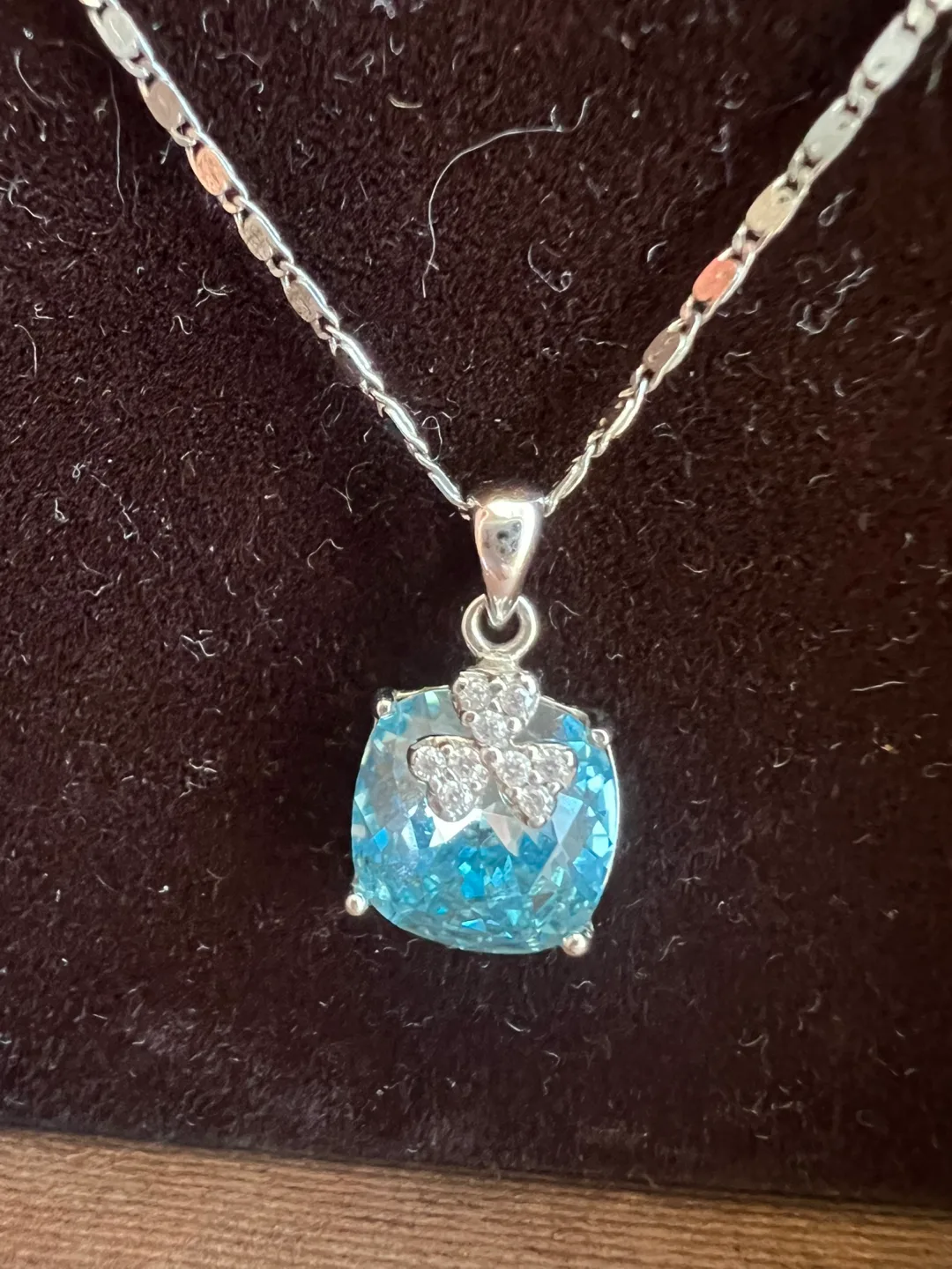 Blue Topaz & Silver Necklace with Box image indicator(2)