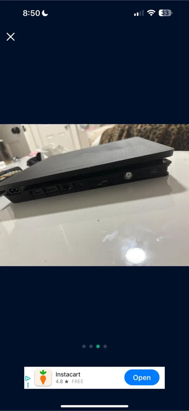 PlayStation 4 Slim 1TB Black Console image indicator(2)