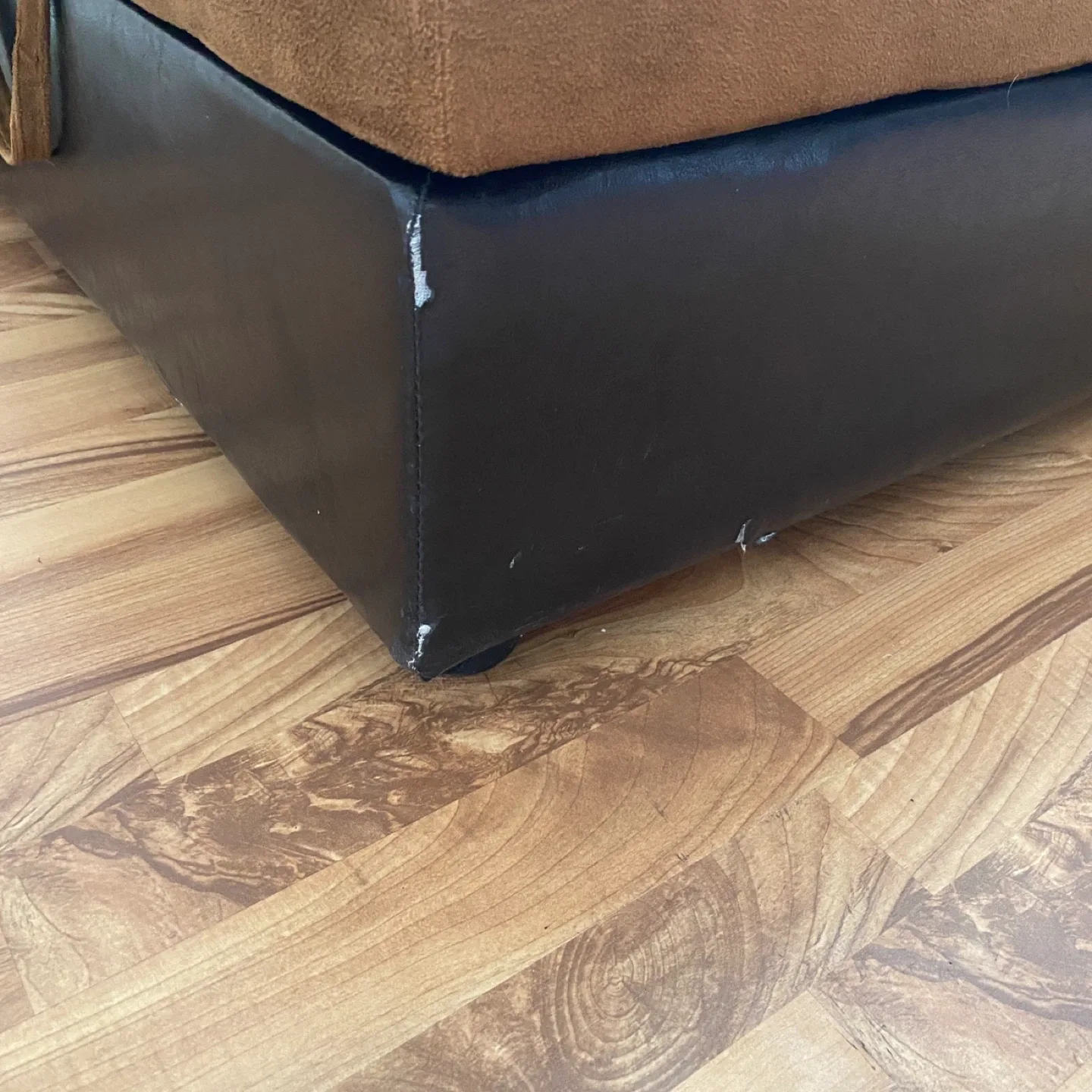 Brown Tufted Futon image indicator(8)