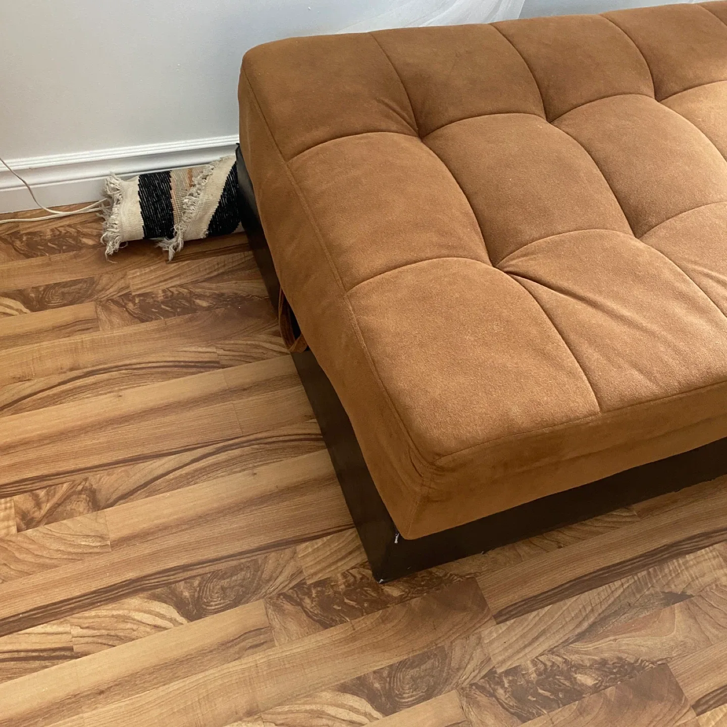 Brown Tufted Futon image indicator(7)