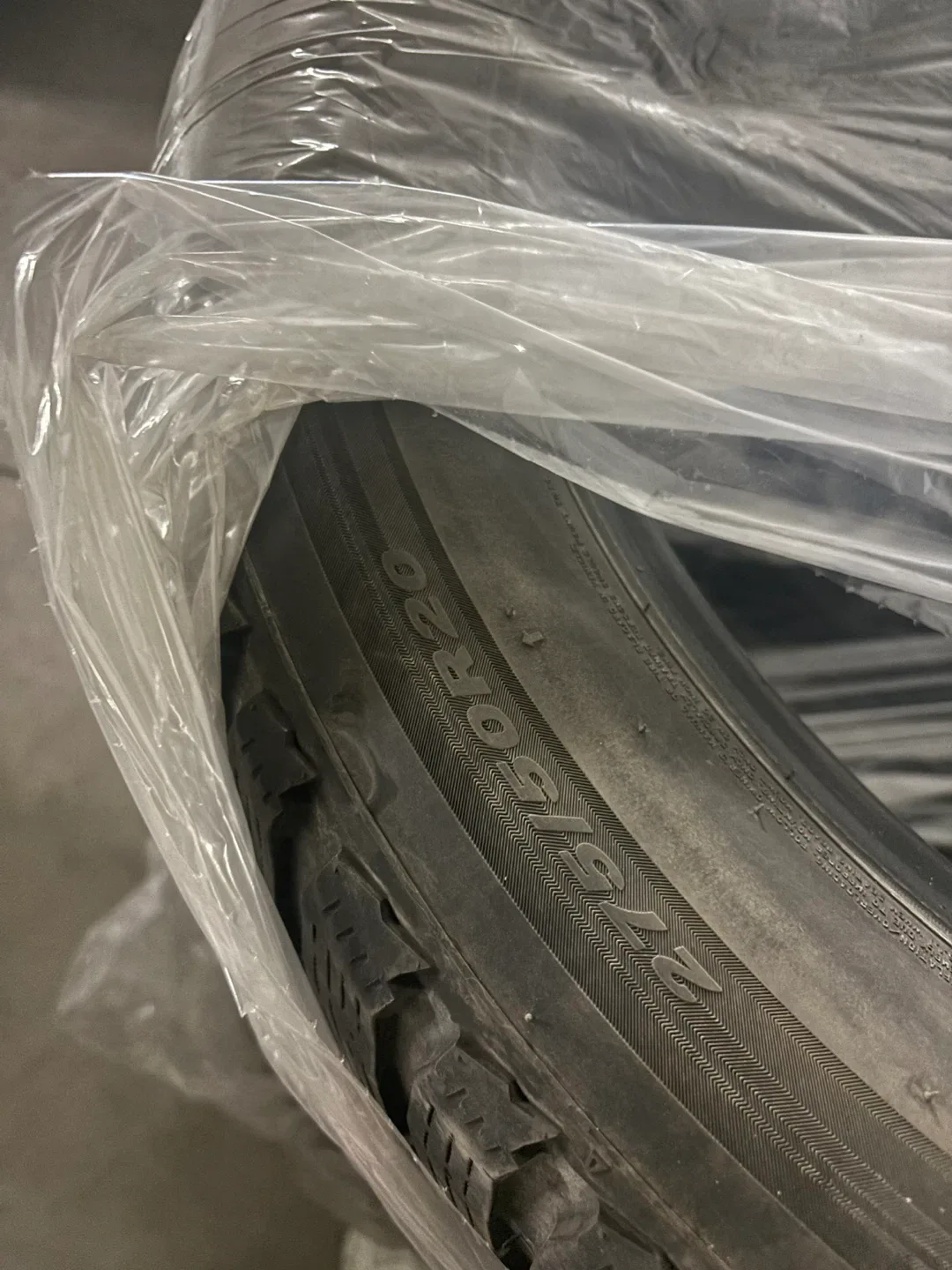 Nexen 275/50R20 Winter Tires - Set of 4 thumbnail
