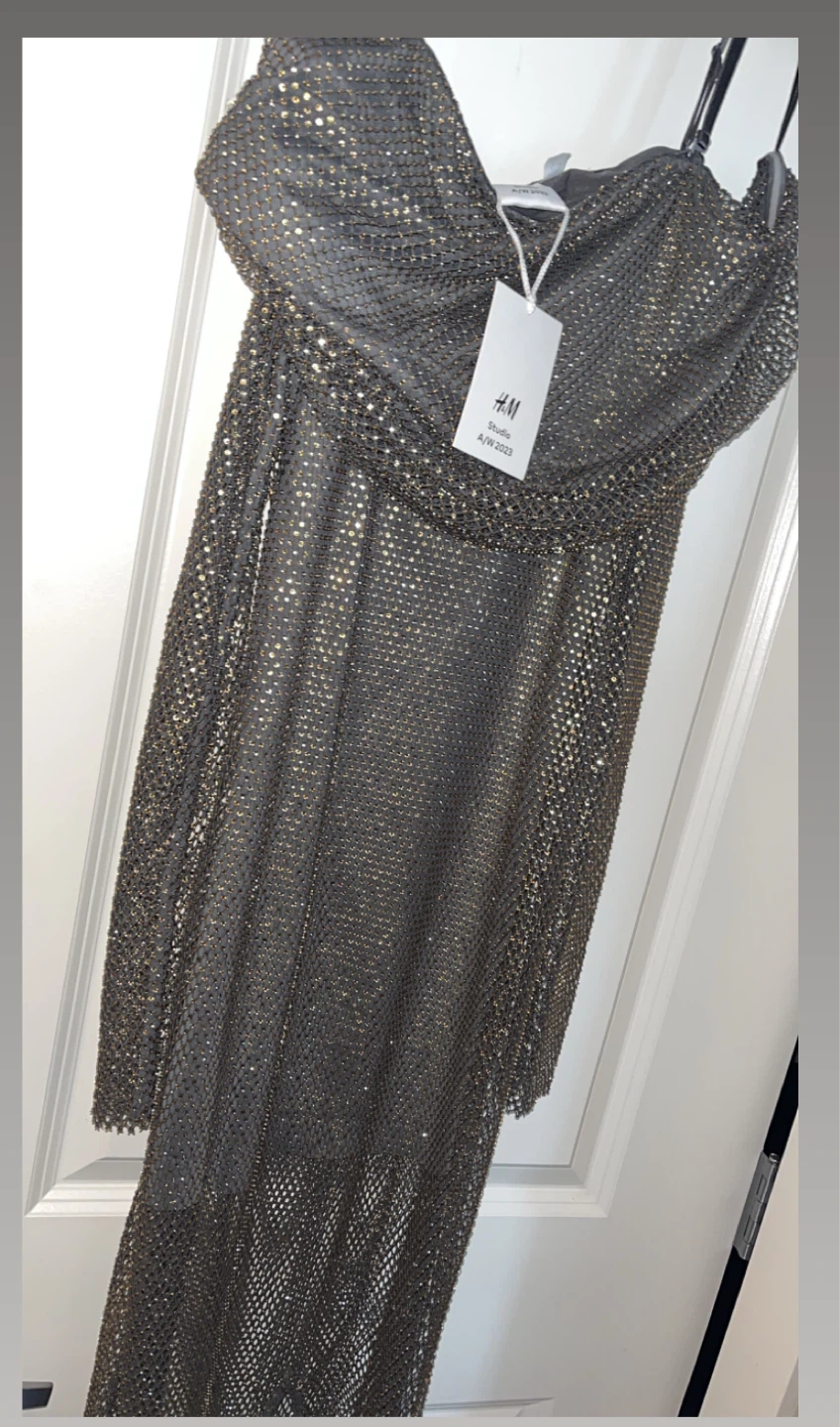 $167 H&M prom Dress or wedding guest dress size large and medium