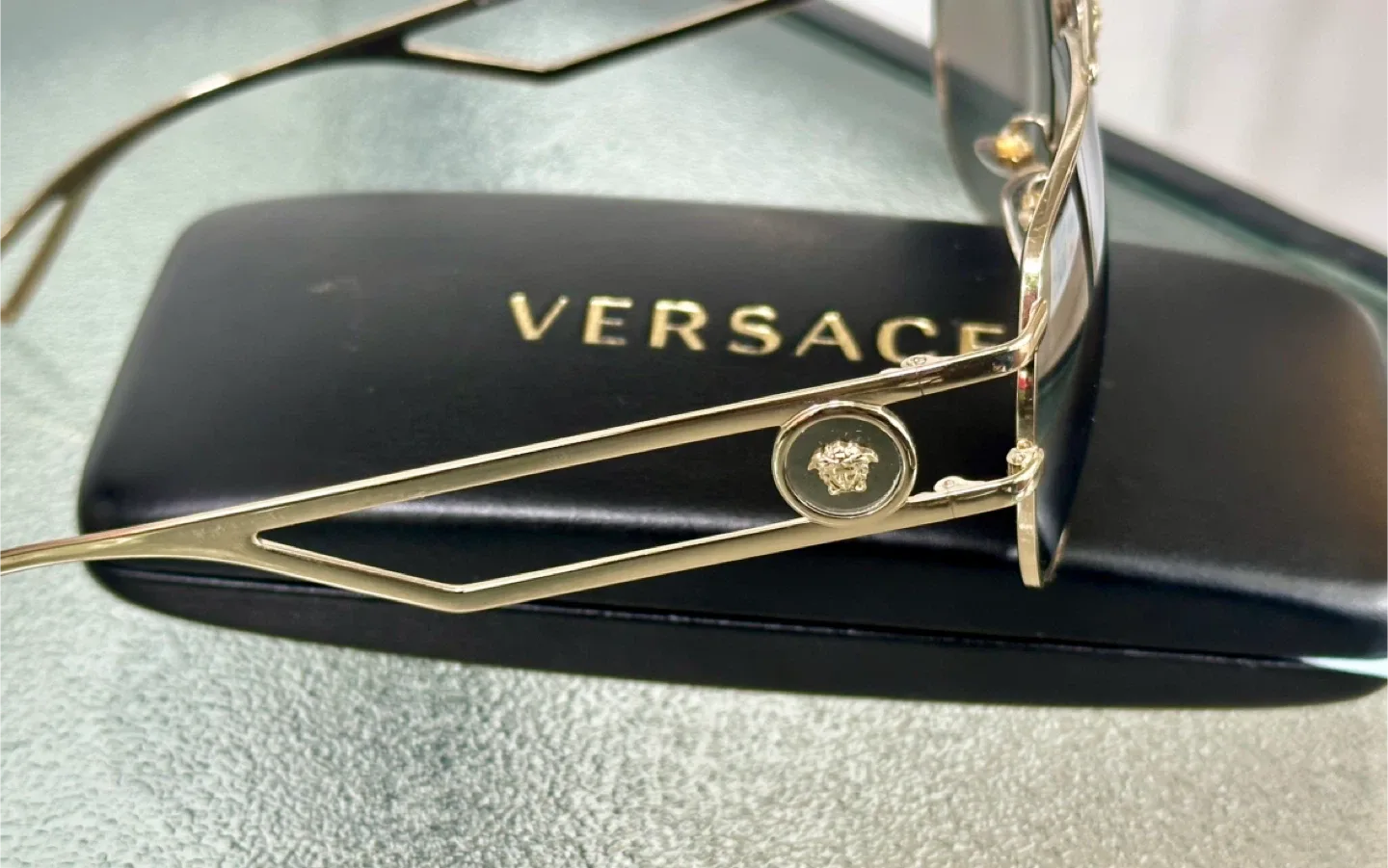 Versace Gold  Mirroded Aviator Sunglasses Mod. 2225 with Case image indicator(5)