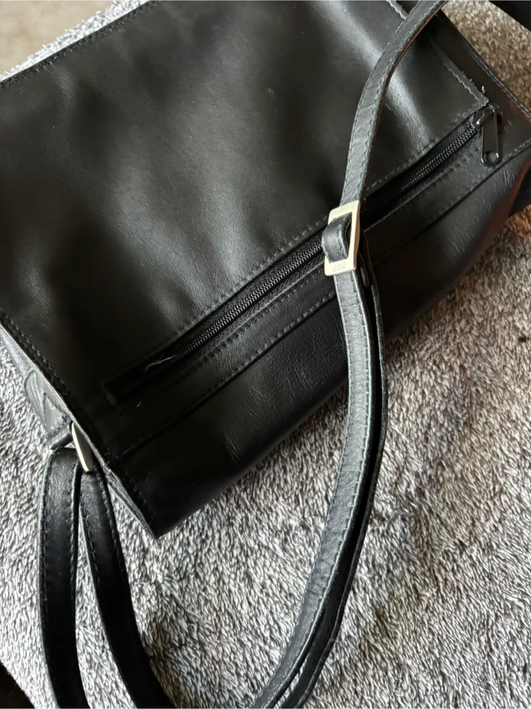 Derek Alexander Black Leather Crossbody Bag image indicator(6)