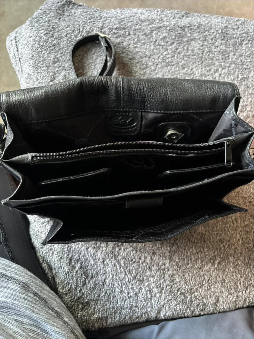 Derek Alexander Black Leather Crossbody Bag image indicator(4)