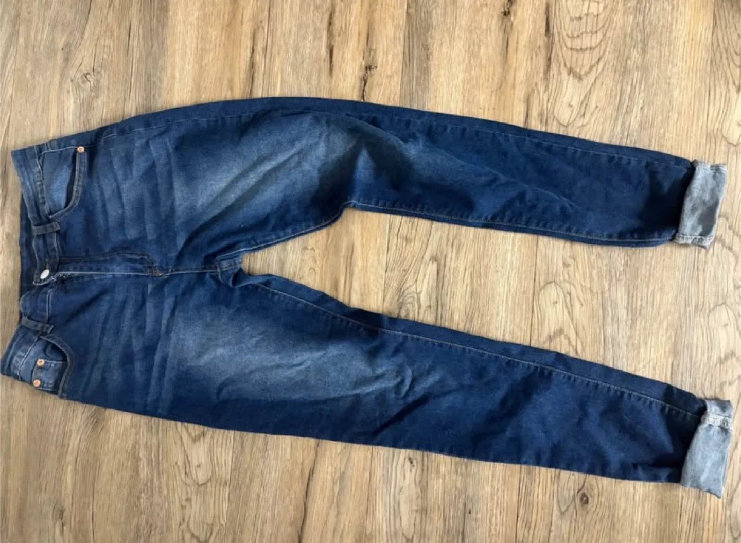 Assorted jeans varies in size and style - Read Description image indicator(3)