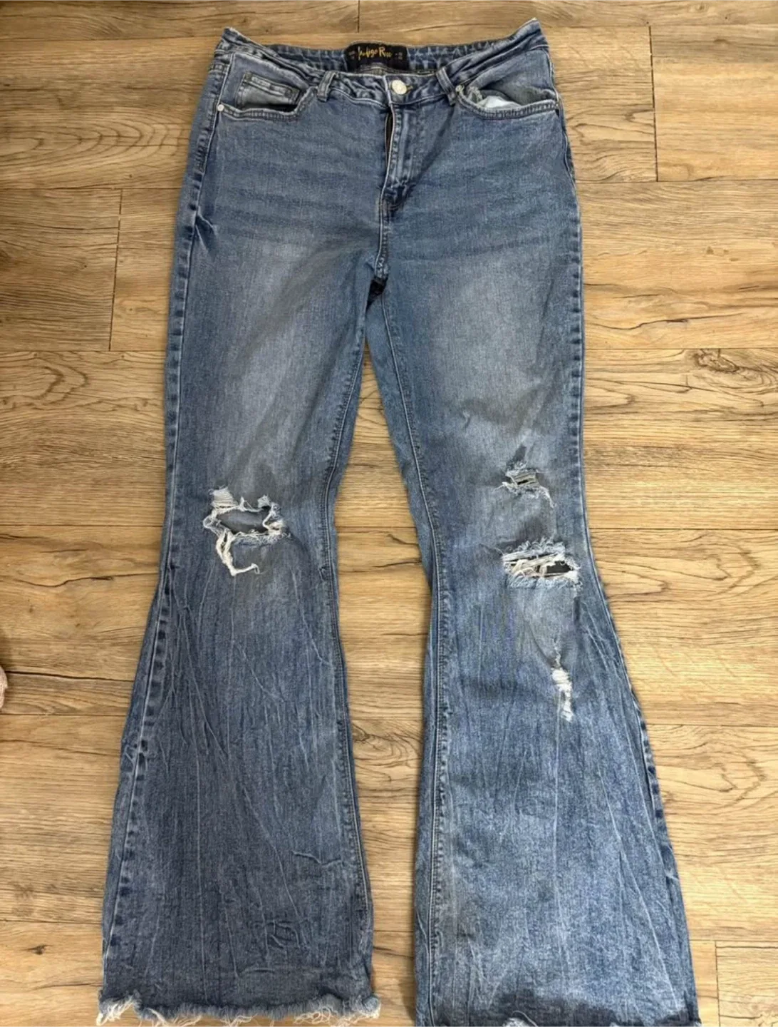 Assorted jeans varies in size and style - Read Description
