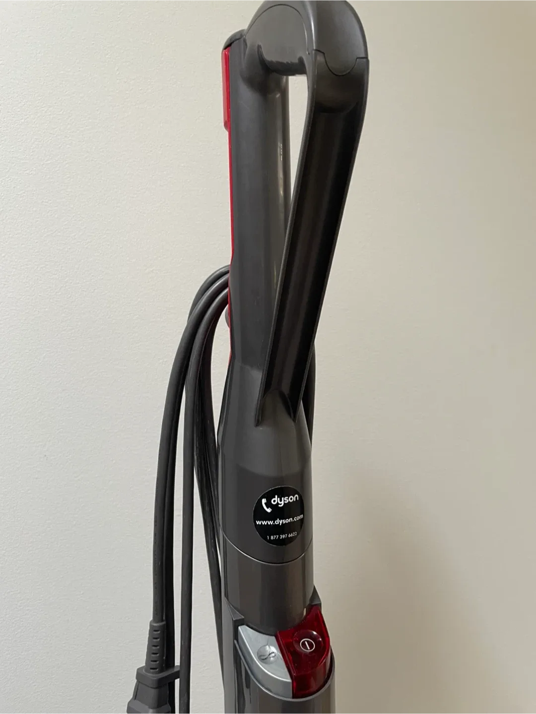 Dyson DC43 Animal Vacuum with Attachments image indicator(5)