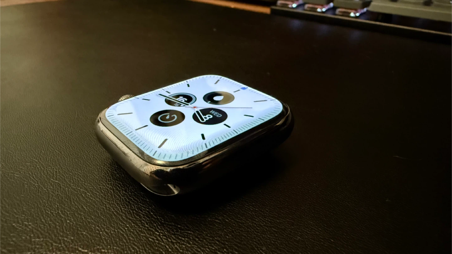 Apple Watch Series 7 45mm Graphite Stainless w/ Milanese Loop - photo 2