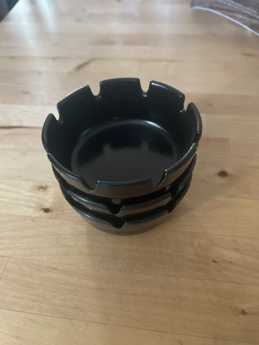 Black Ashtray thumbnail