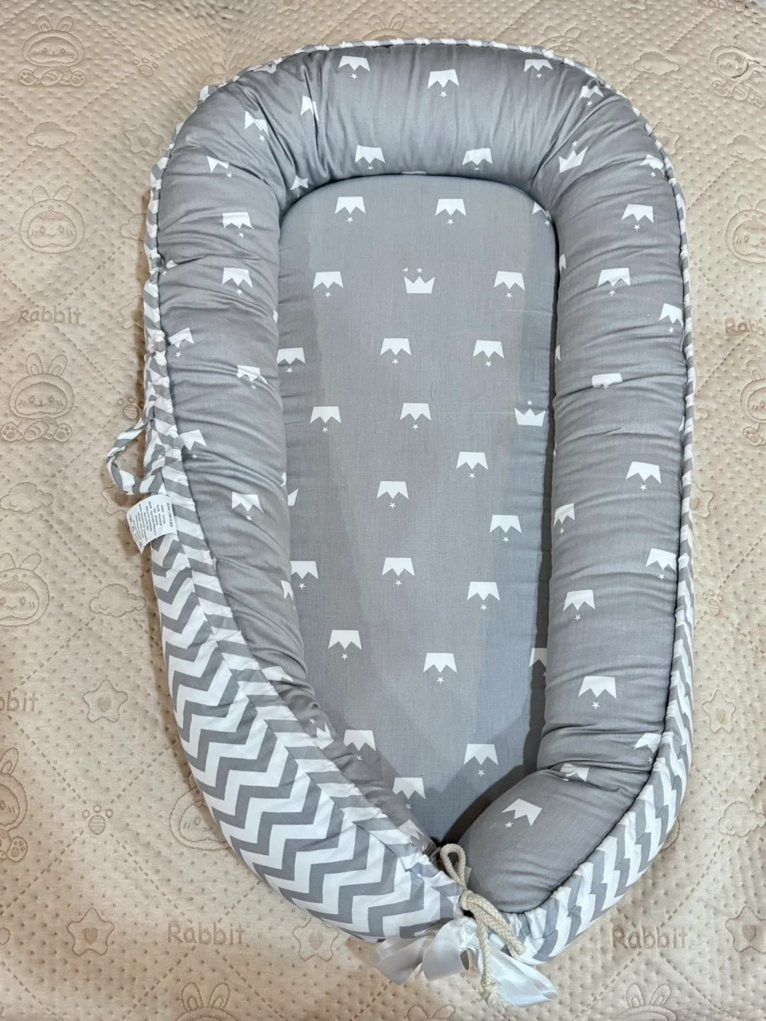 🍼 Baby Nest Lounger / Infant Bed – Grey Chevron & Crown Pattern thumbnail