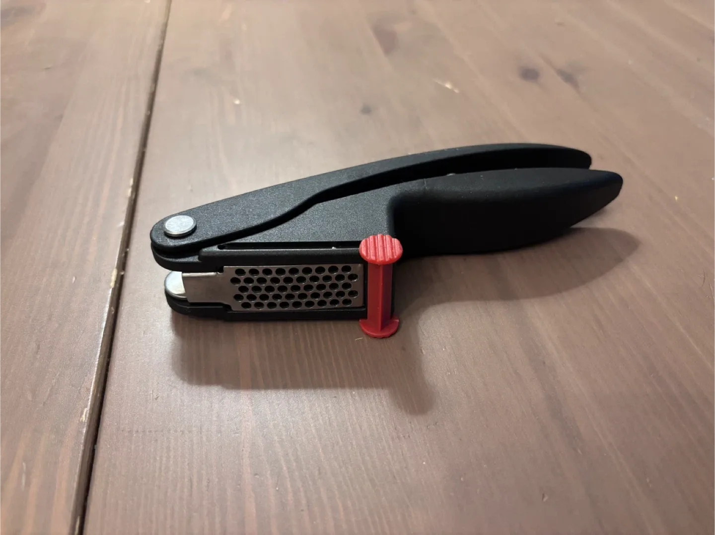 Starfrit Garlic Press image indicator(2)