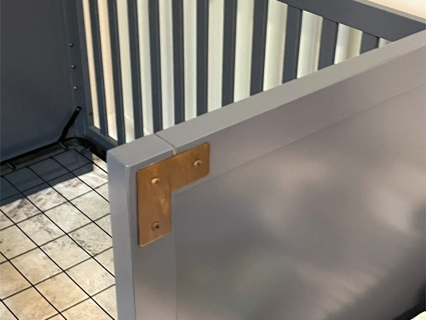 Baby Relax Miles 3 in 1 Navy Blue Convertible Crib w/mattress image indicator(4)