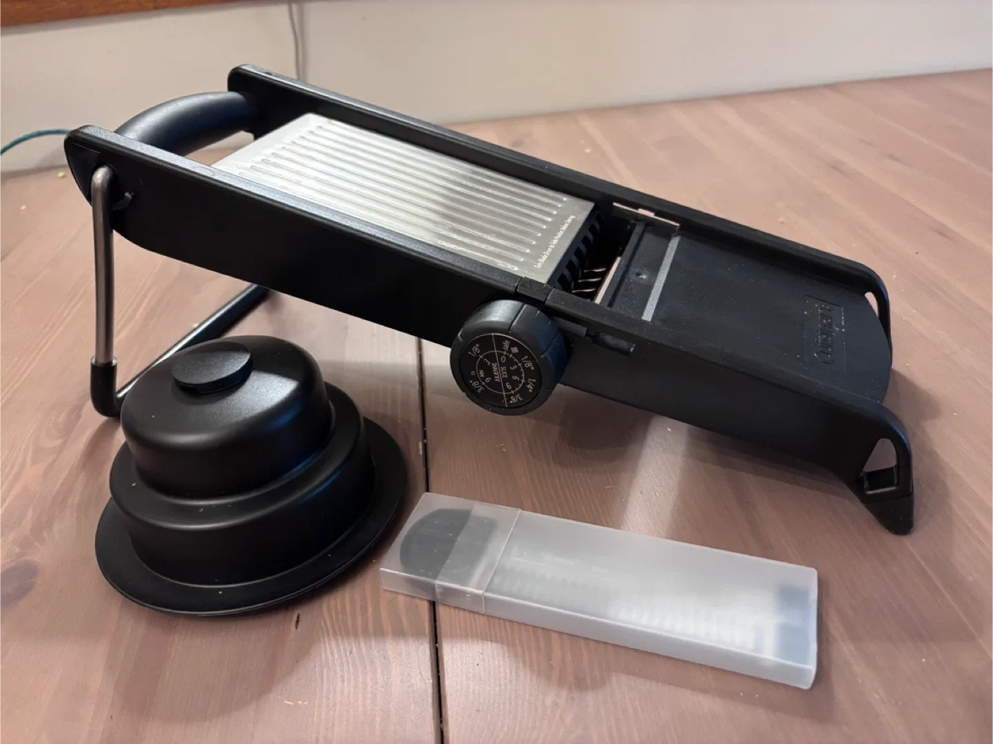 Cuisinart Gourmet Mandolin Slicer image indicator(2)