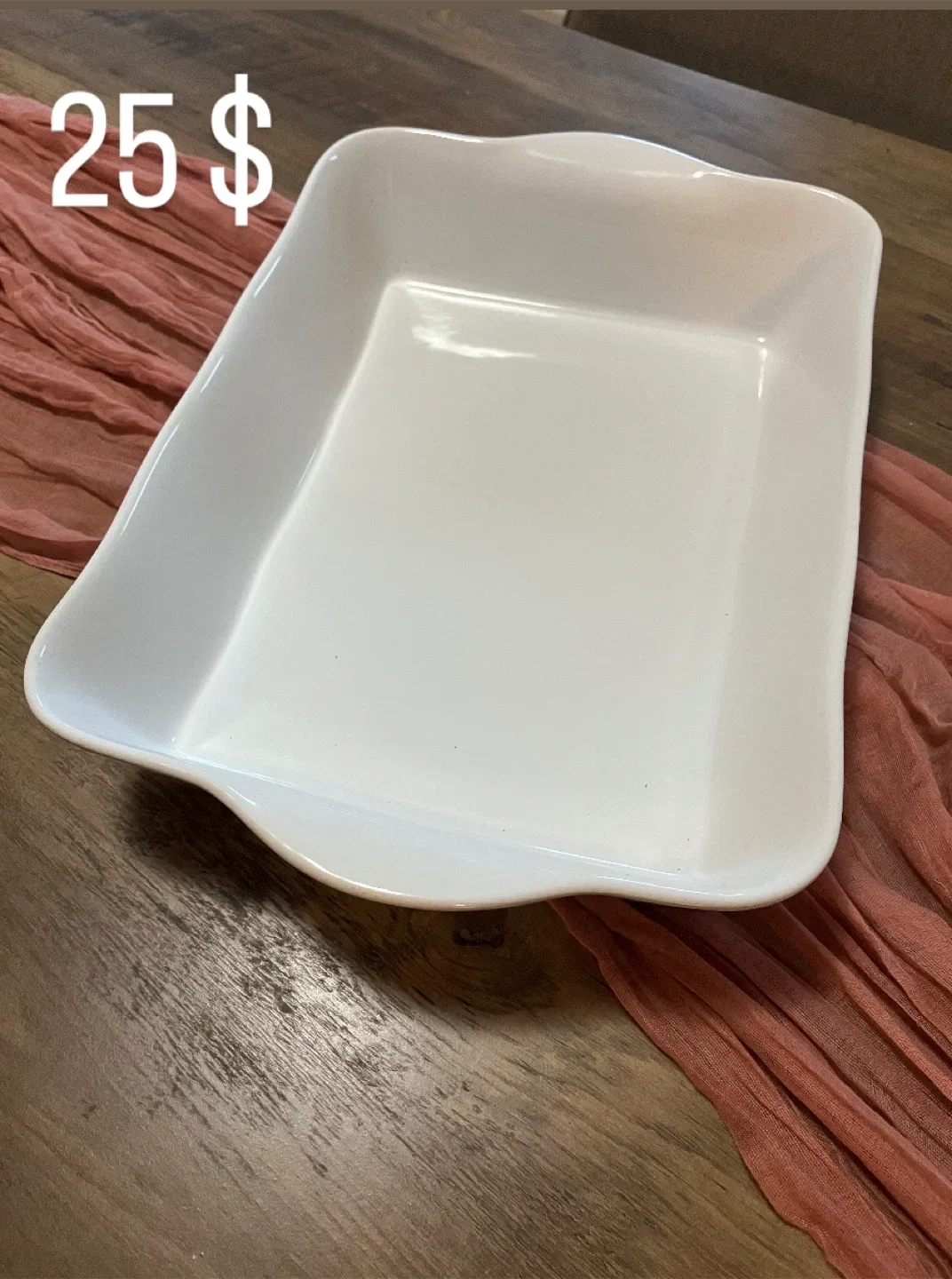 Home Decor Items: Lamp, Bowl, Tiered Stand, Glasses image indicator(8)