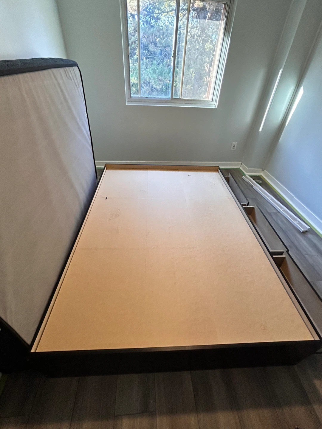 Queen Size Mattress and Bed Frame with Drawers - photo 4