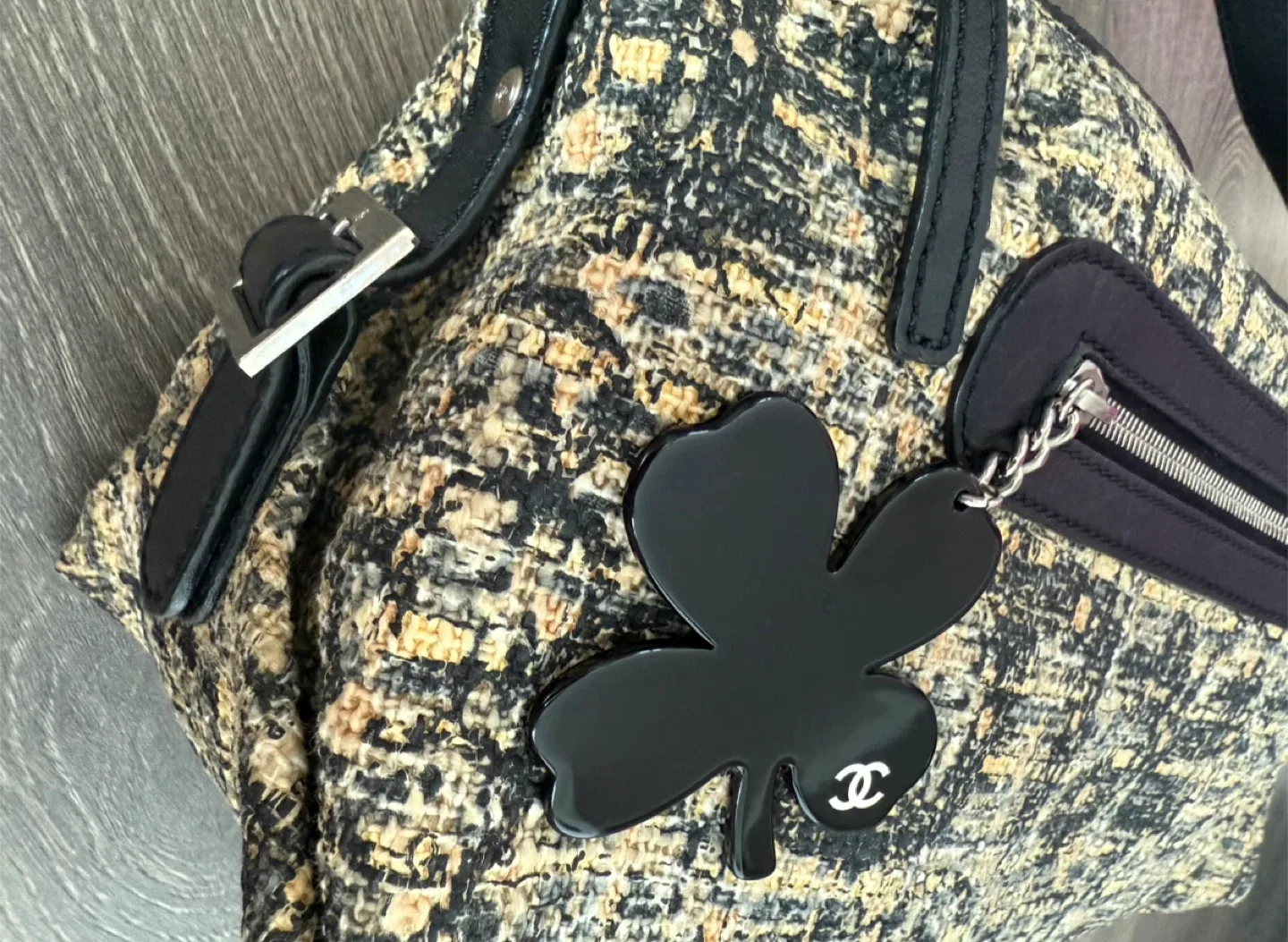 Chanel Black & Beige Tweed Handbag image indicator(2)