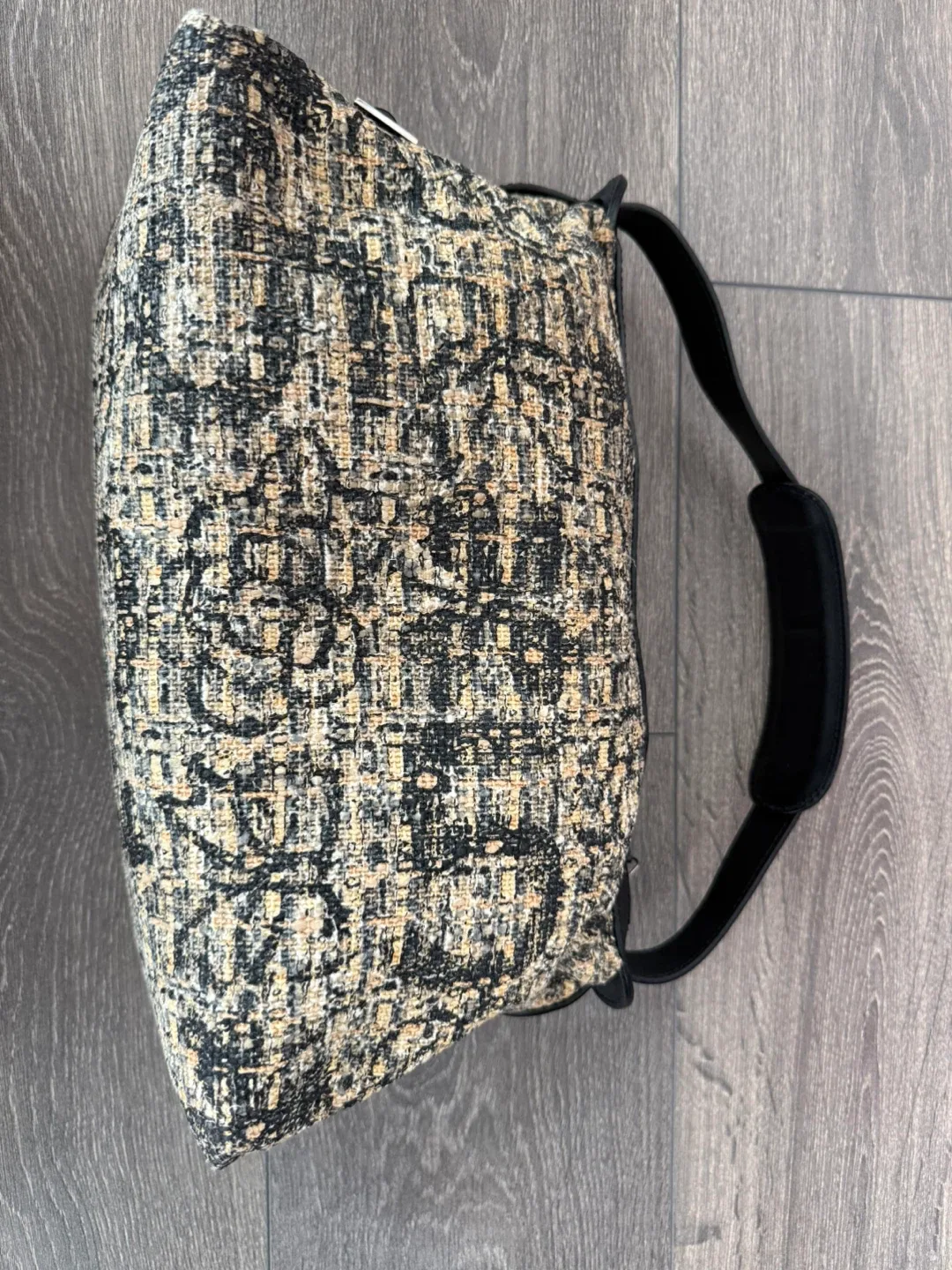 Chanel Black & Beige Tweed Handbag image indicator(9)