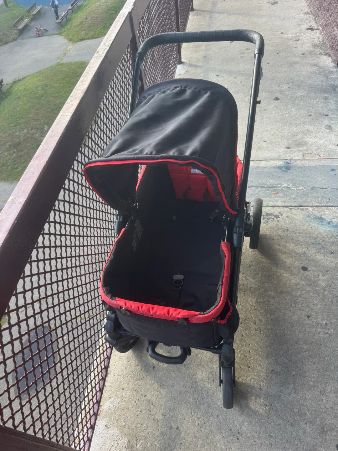 Black and Red Baby Stroller/wagon image indicator(4)