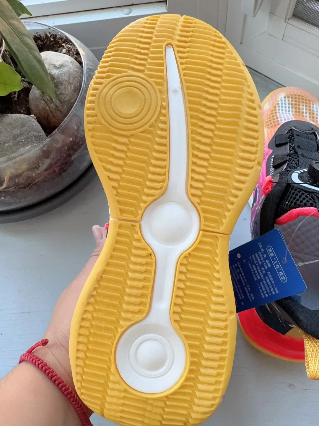 Basketball Shoes,men size 8, women size 9.5 image indicator(2)