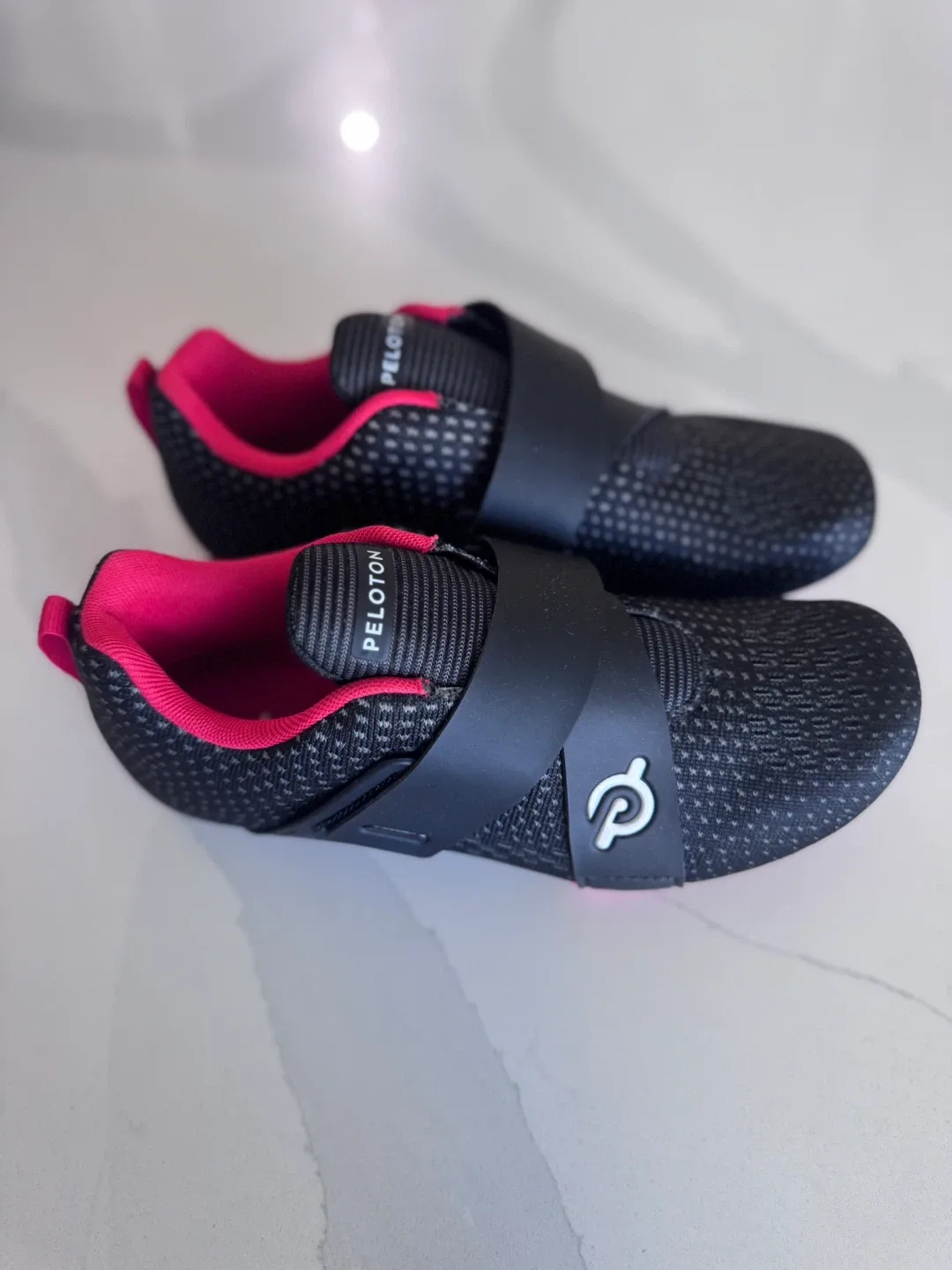 Like New Peloton Alto Cycling Shoes 4M/5.5W image indicator(2)