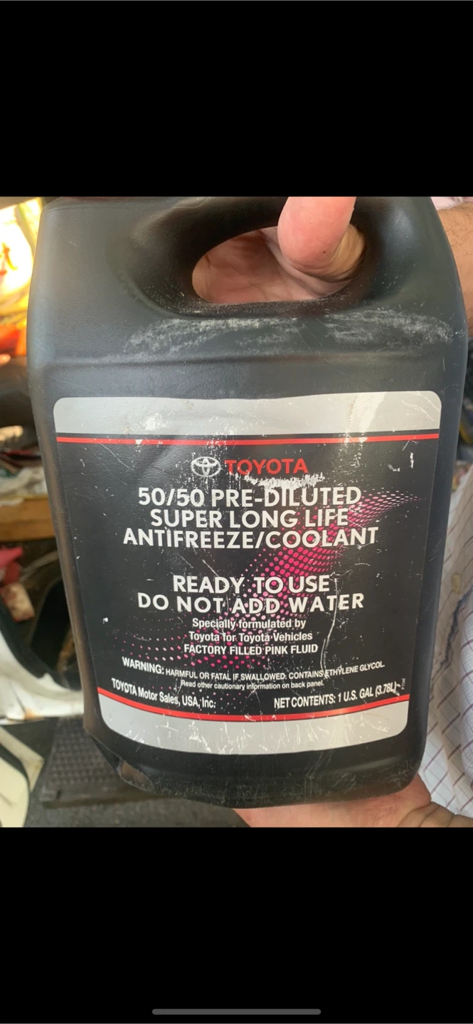 2 Toyota 50/50 Pre-Diluted Antifreeze/Coolant