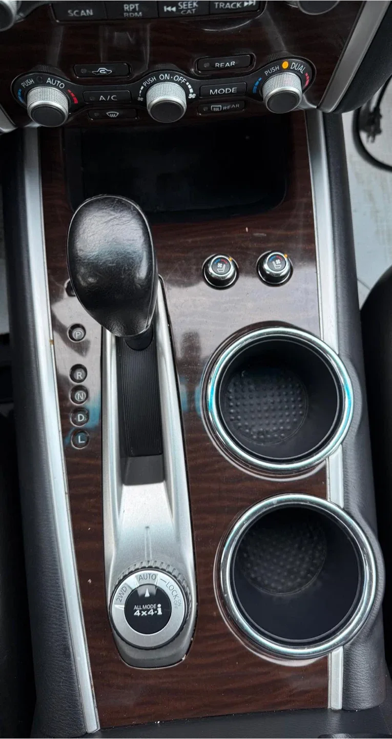 2014 Nissan Pathfinder image indicator(5)