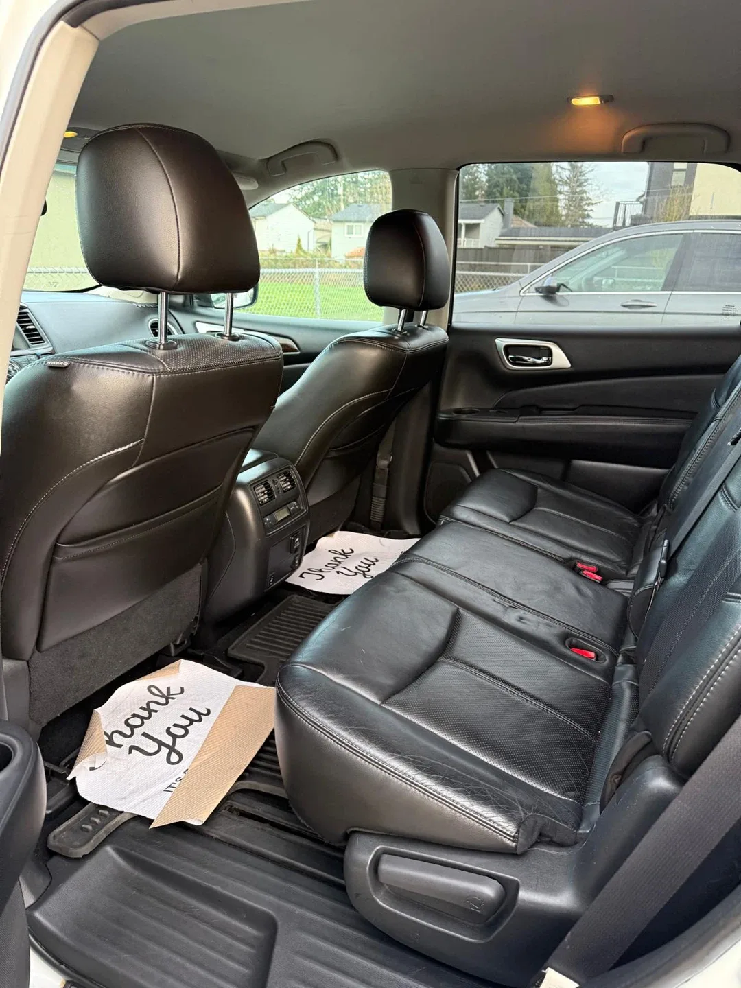 2014 Nissan Pathfinder image indicator(2)