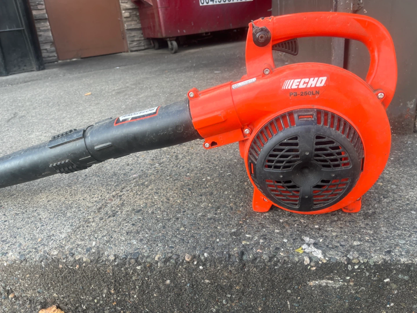 Echo PB-250LN Leaf Blower - Gas powered