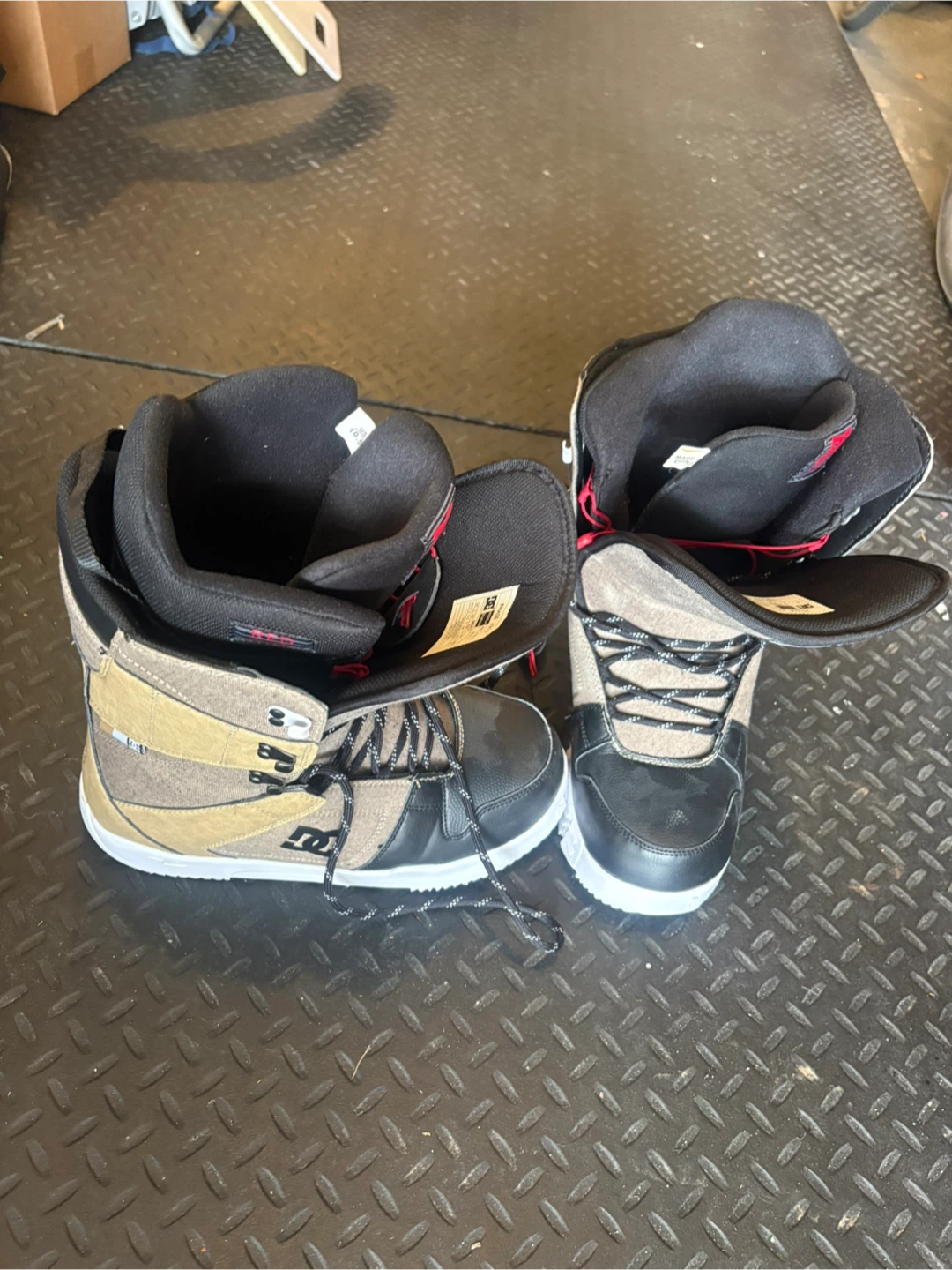DC Phase 2019 Men's Snowboard Boots - Size 10.5 - photo 2