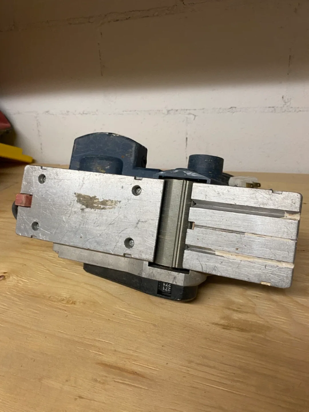 Bosch PL1682 Electric Hand Planer image indicator(3)