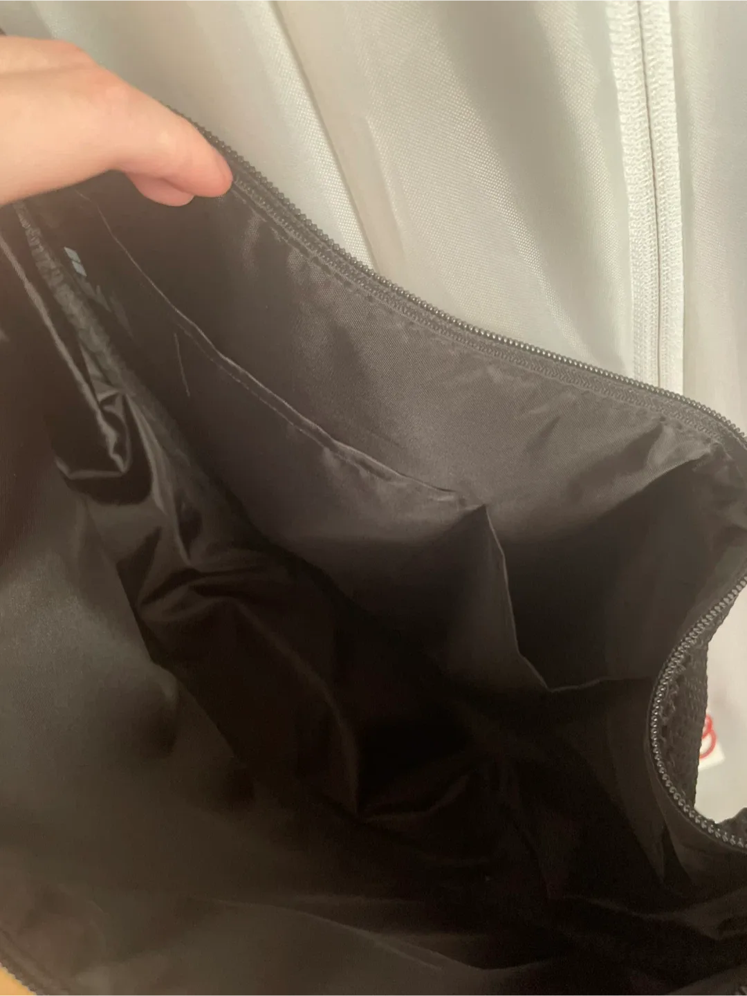 Uniqlo Women Round Shoulder Bag - Black image indicator(3)