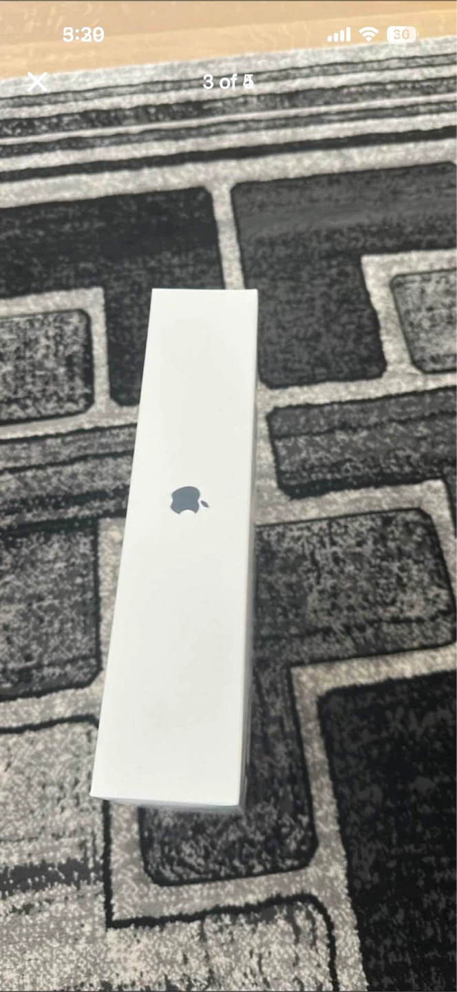 New Macbook Air 2025 13.6-inch M4 Chip - photo 2