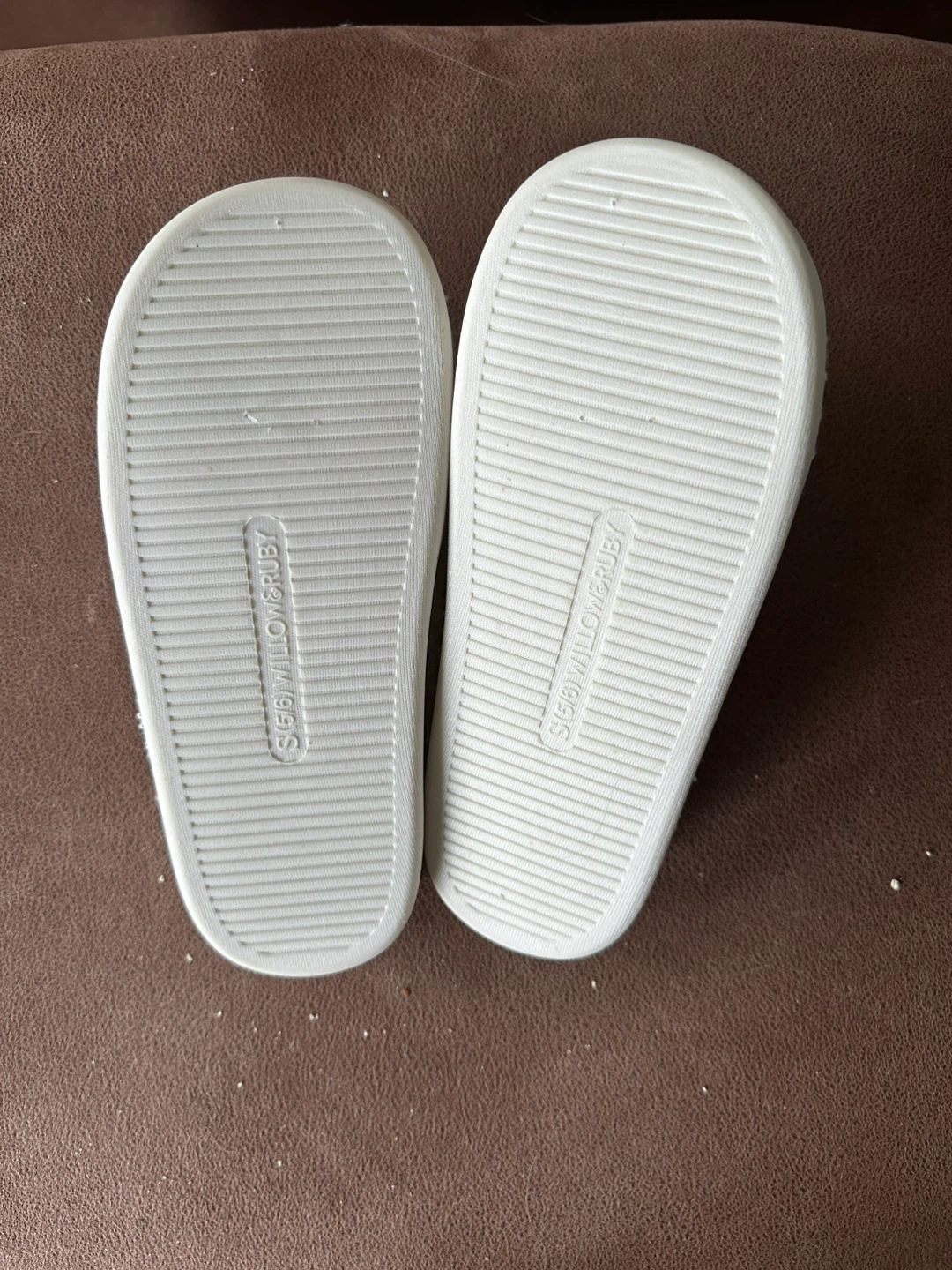 Strawberry indoor slippers - photo 2