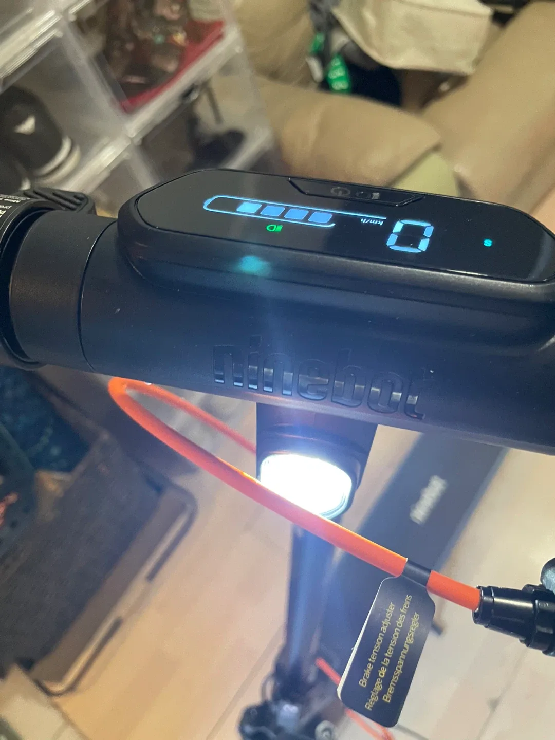 New Ninebot E2 Plus II eKickScooter image indicator(5)