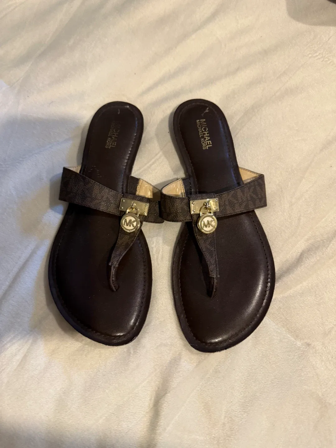 Michael Kors Brown Flip Flops image indicator(2)