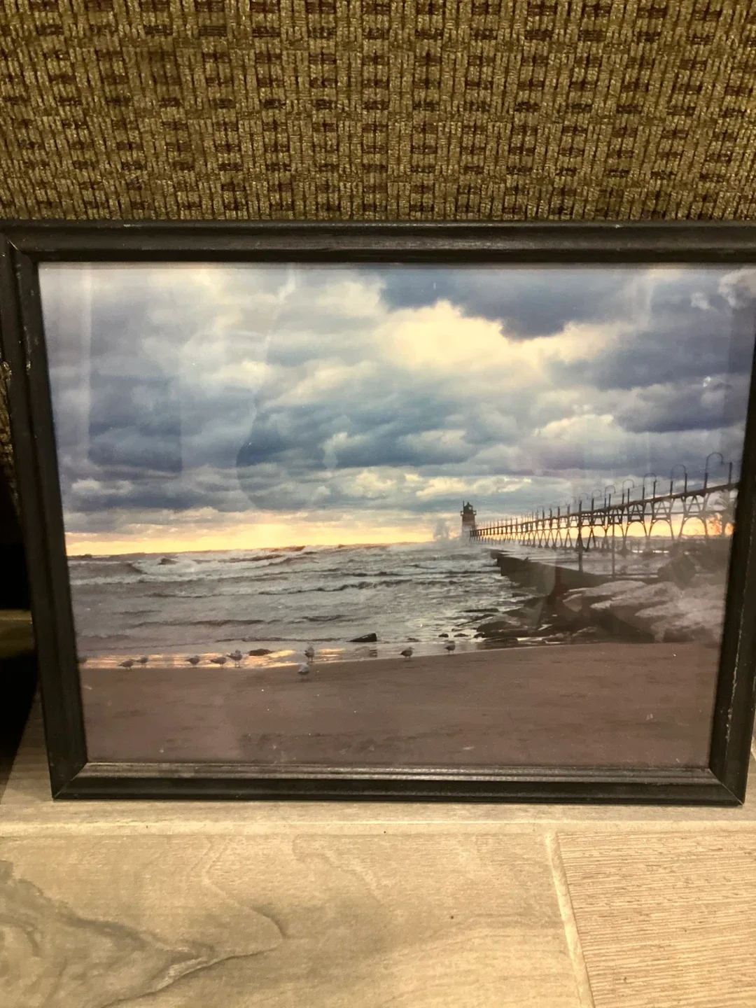 Pair of  scenic framed photos image indicator(2)