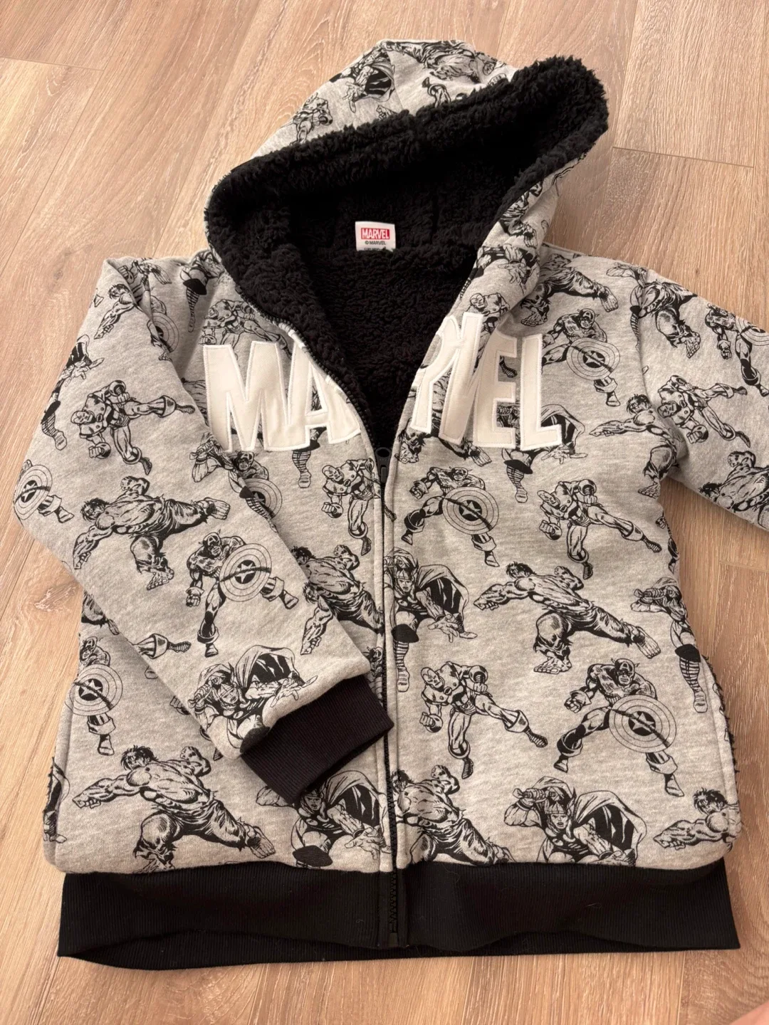 Marvel Hoodie - Size L (10/12) image indicator(2)