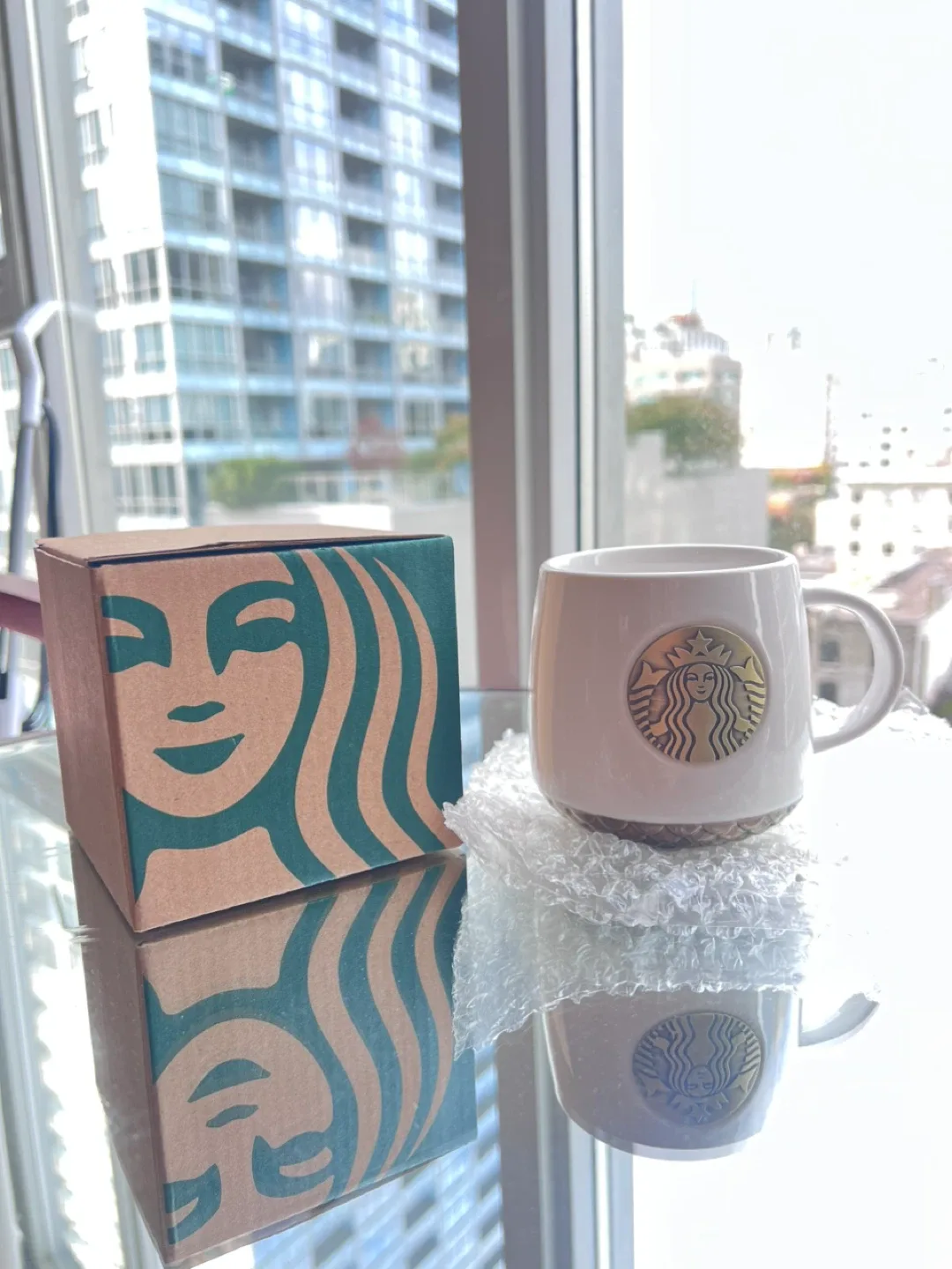 Brand new 2020 limited edition Starbucks mug image indicator(2)