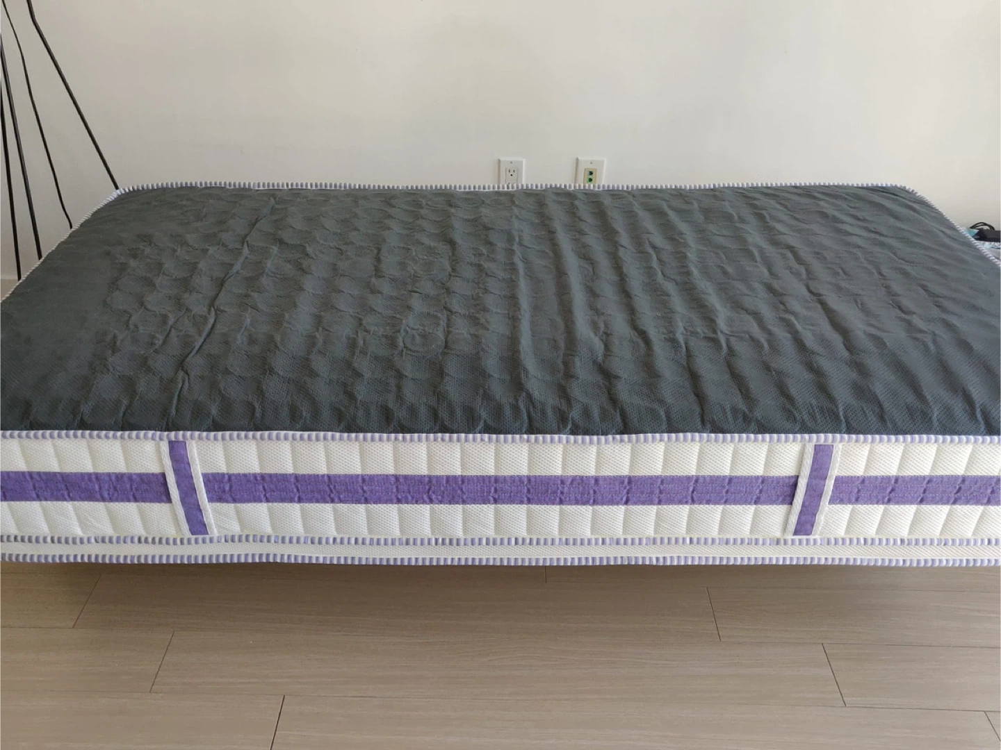 Single bed frame and mattress - photo 2