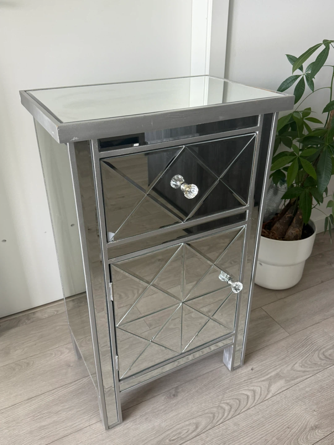 Mirrored Nightstand Bedside Table - photo 2