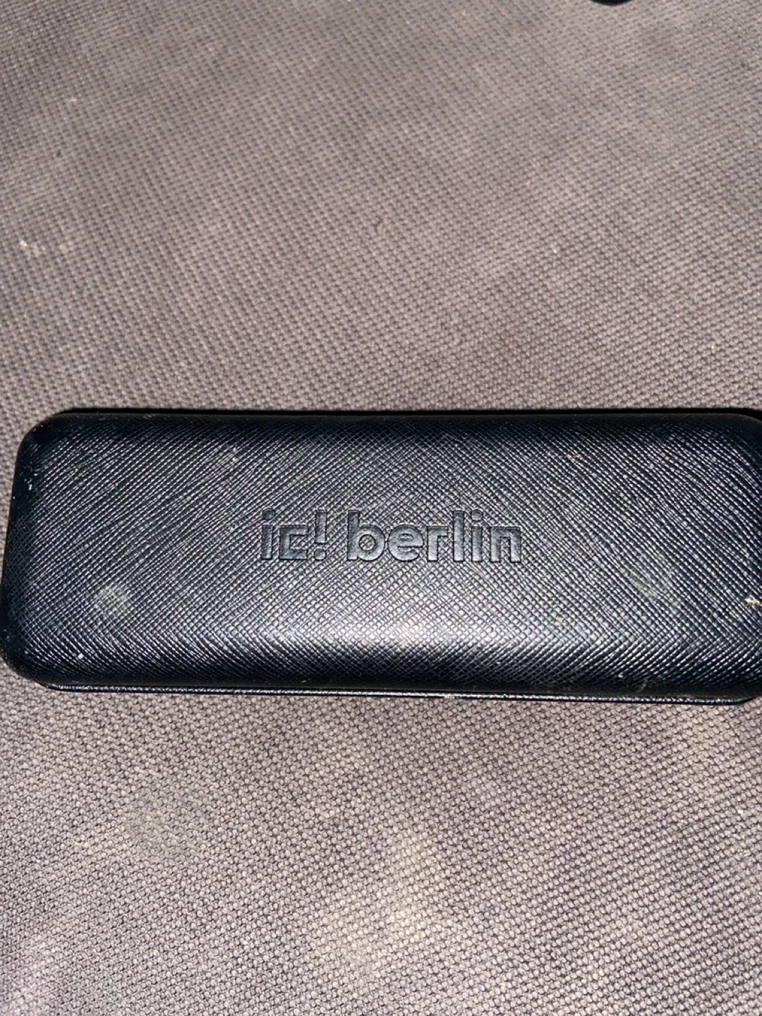 ic! berlin Eyeglass Case image indicator(2)
