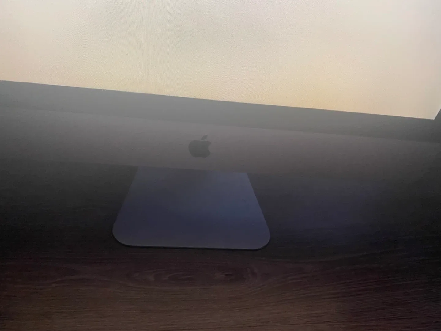 Apple iMac 21" Desktop Computer (white screen) image indicator(4)