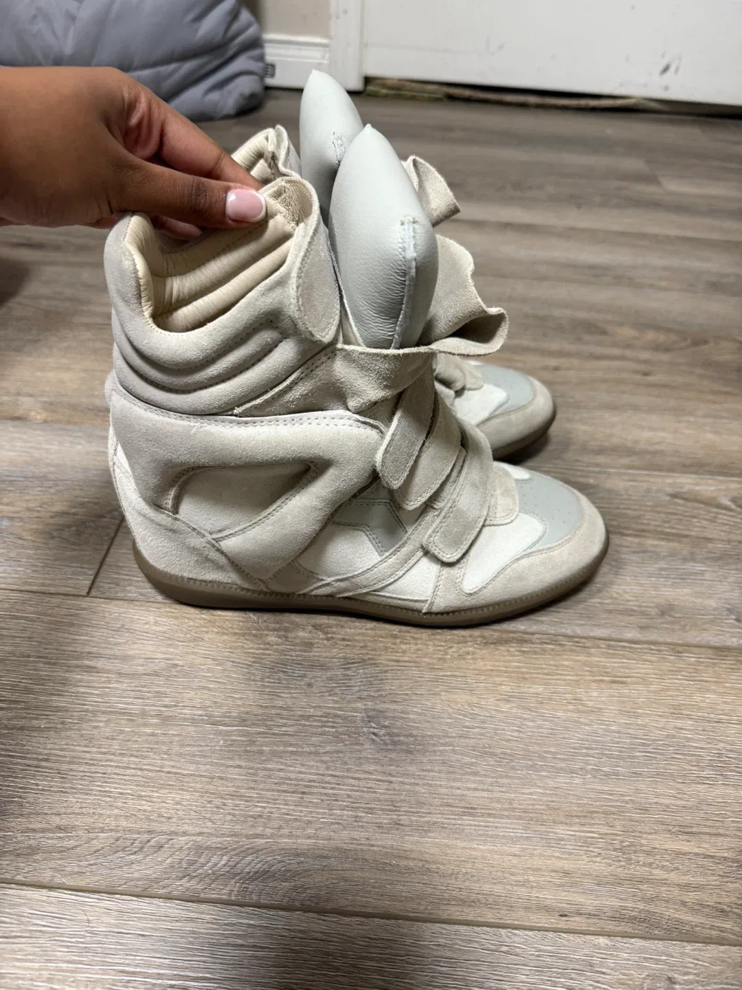 Isabel Marant Bekett High-Top Sneakers image indicator(5)